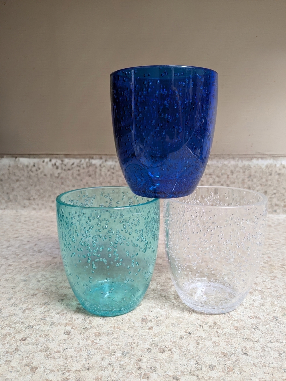 Bubbled Plastic Tumbler Set — Blue, Aqua & Clear